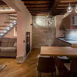 شقة Luxury 2 E Divano Letto غوبيو