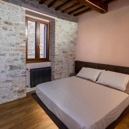 Luxury 2 E Divano Letto Daire