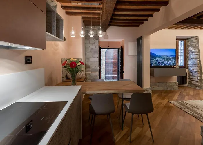 Luxury 2 E Divano Letto Apartmán Gubbio