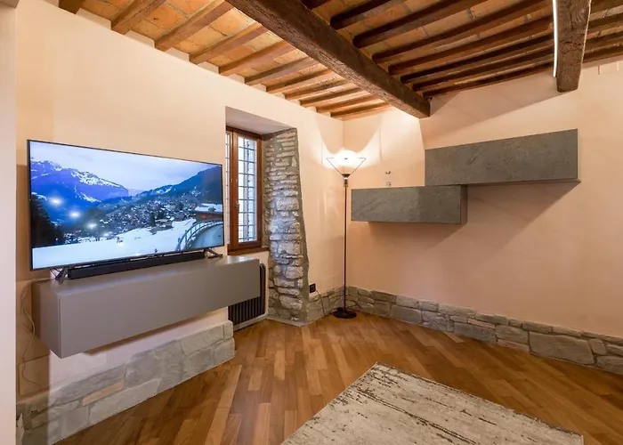Luxury 2 E Divano Letto * Gubbio