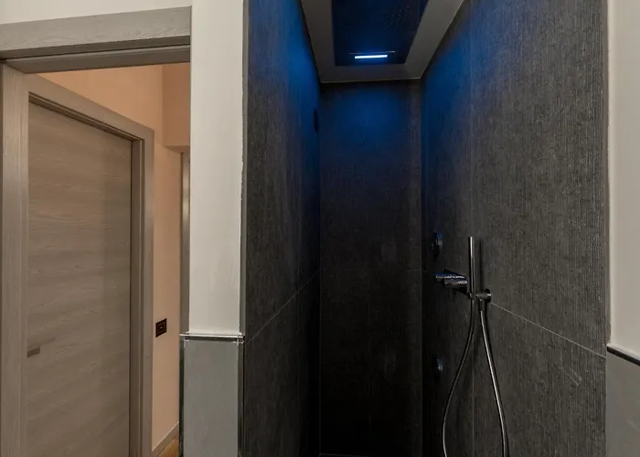 Luxury 2 E Divano Letto *